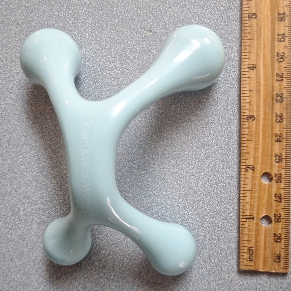 🎁Bath & Body Works Aqua Handheld Massager FREE with Bundle Purchase! - Picture 4 of 5